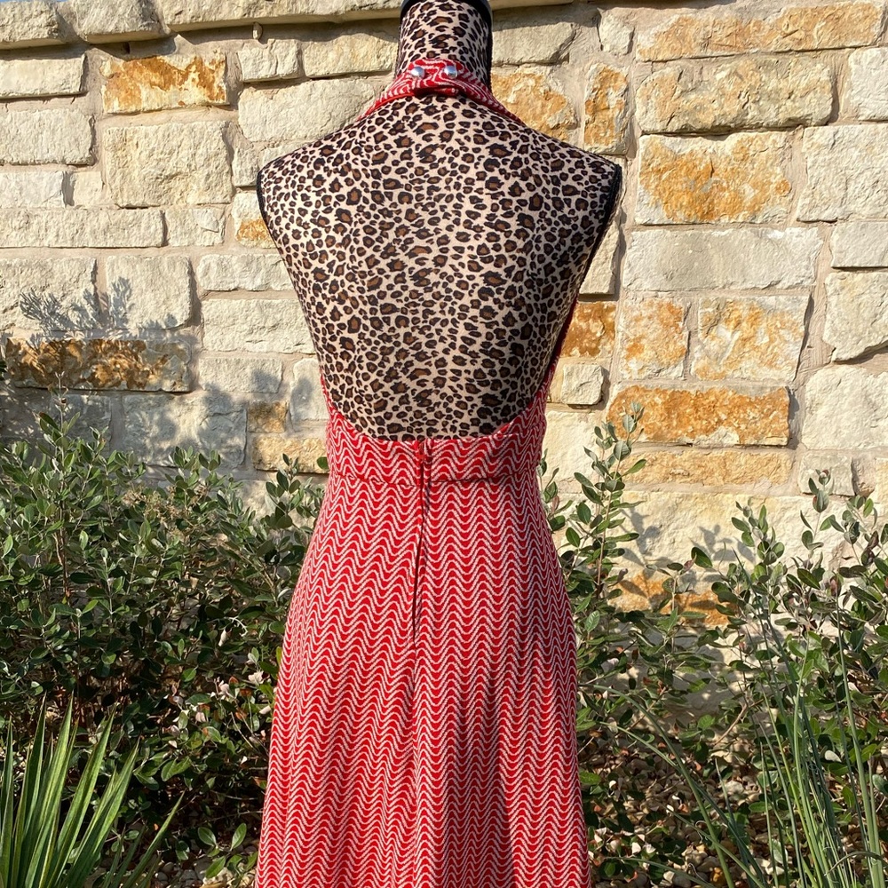 Sexy, open back flower child Maxie dress 🌼
